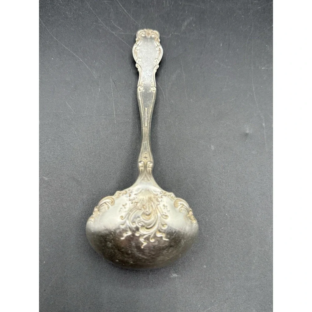 INTERNATIONAL/ROGERS & HAMILTON TUDOR SILVER PLATE GRAVY LADLE SERVING SPOON  7